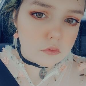 Meet your Posher, Mickaela